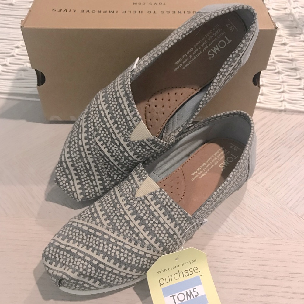 NWT Toms Women’s Classic (Lt. Grey/Printed Wool) Sz.7